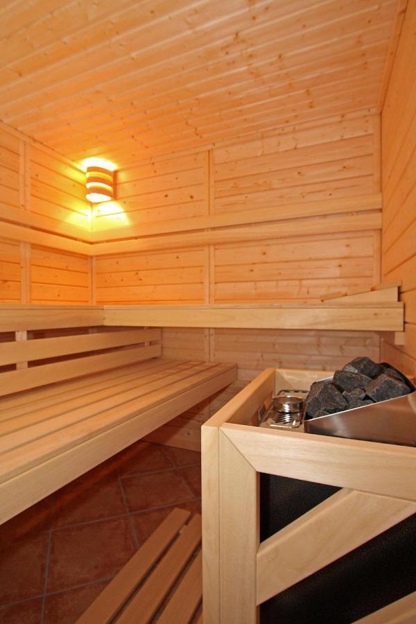 Hellinghaus Fewo 1 Wellenreiter Apartman Wyk auf Föhr Kültér fotó